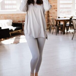 🟠NWT ZENANA Brushed Microfiber Long Sleeve Top/Legging Set in Lt Gray (2pc)
